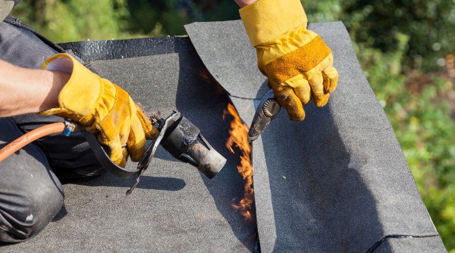 Expert Emergency Roof Repairs services in Warsaw, IL